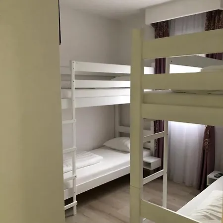 Navis Villa *