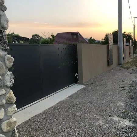 Navis Villa *
