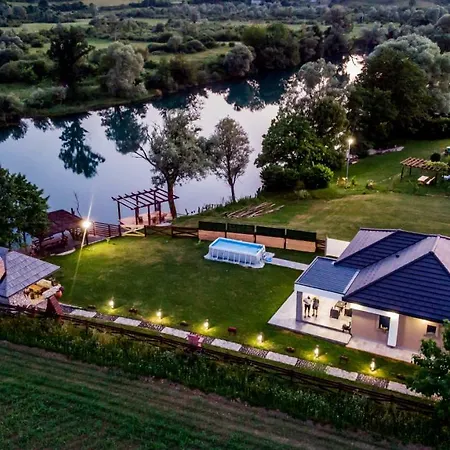 Navis * Bihac